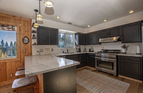 Tahoma House | Goetzl by Hauserman Rental Group