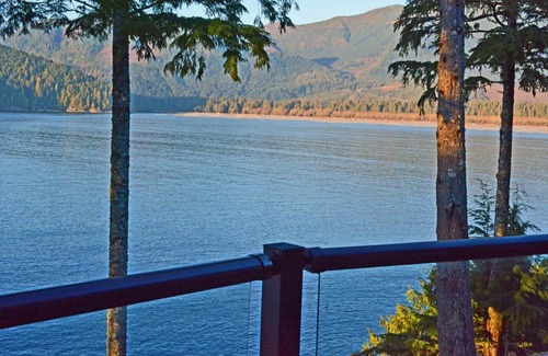 Port Renfrew House | Going Coastal R&R