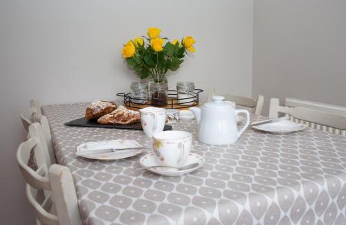 Aberaeron House | Goitre Bach Llwyncelyn