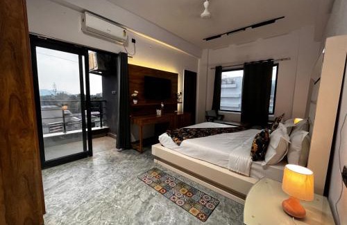 Lakhisarai Hotel | Gojura Lodge