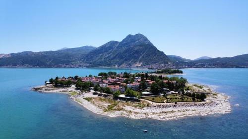 Egirdir House | GÖL PENSION Adult Only 16 Plus