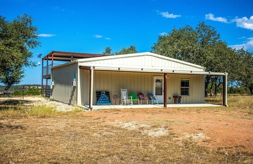 Fredericksburg House | Gold & A Ranch | Scenic Country Retreat