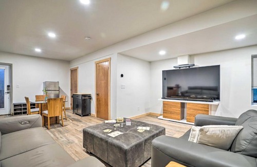 Gold Bar House | Gold Bar Cabin on Skykomish River Heated Swim Spa