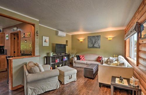 Gold Beach Apartment | Gold Beach Apartment with Activities - 2 Mi to Ocean