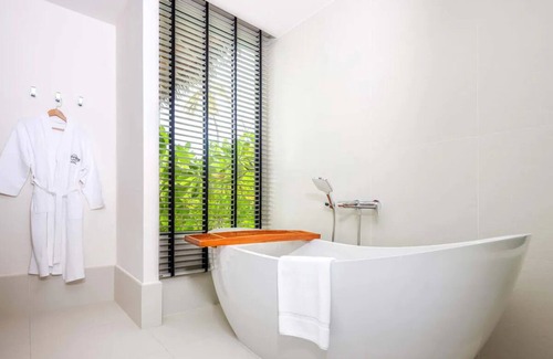 Farukolhufushi Island Hotel | Gold Beach Pool Villa, Private Pool, Direct Beach Access, Hard Rock