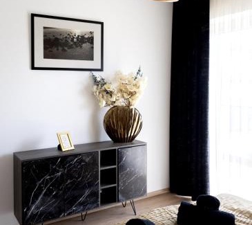 Debrecen Apartment | Gold & Black Residence
