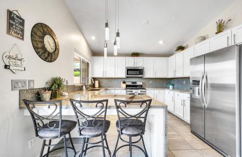 Gold Canyon House | Gold Canyon Superstition Foothills Retreat with Pool