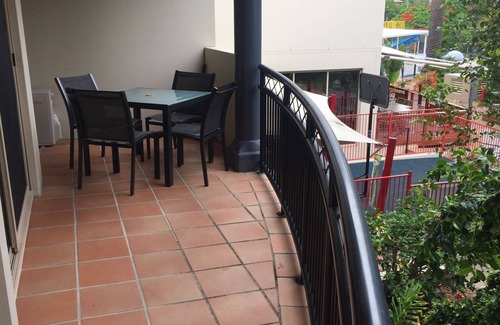 Mermaid Beach Apartment | Gold Coast Family Apartment @ Turtle Beach