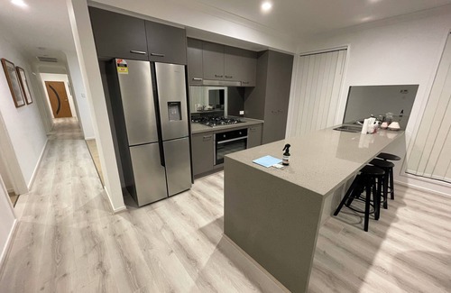Coomera House | Gold Coast Oasis – 4BR Villa in Coomera