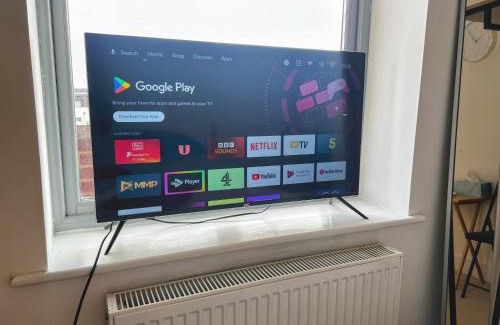 Sherborne St. John House | GOLD Penthouse Room 5min to Basingstoke Hospital