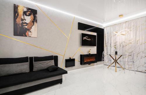 West Pomeranian Voivodeship Apartment | Gold Room