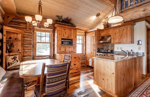 Big Sky Cabin | "Gold Rush" Cowboy Heaven Cabin w/Loft on Ski Slope, Hot Tub, Views, Privacy