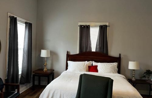 Wadley Apartment | Gold Suite in Wadley