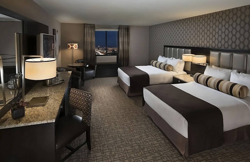 Downtown Las Vegas Hotel | Gold Tower Premier Doubles at Golden Nugget Las Vegas, Pools, Nightlife!