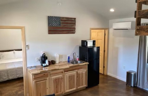 Custer Cabin | Gold Valley Camp Cabin 4 | 1 Bed, 1 Bath