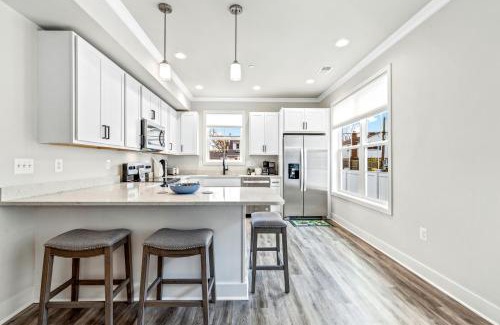 Edgewater House | Golden Anchor Retreat Lux Living!