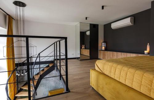 Stare Miasto Apartment | Golden Apartments Wroclaw - Stylish Loft Apartment - Great Location &Jana Pawła33