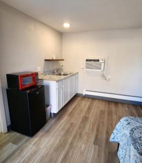 Lamar Hotel | Golden Arrow Motel