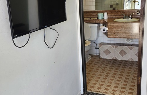 Lamar Hotel | Golden Arrow Motel