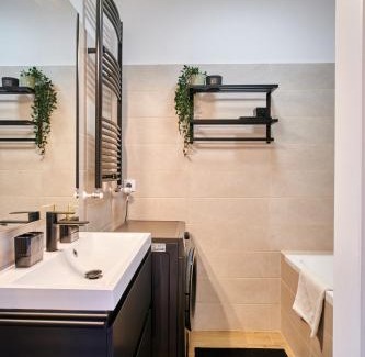 Ferencvaros Apartment | Golden Bard Suite