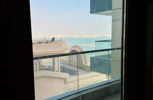 Qudaibiya Apartment | Golden Bay: Sea & City Escape