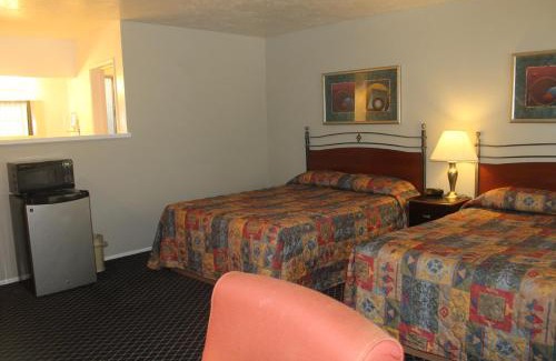 Cedar Ridge Hotel | Golden Chain Motel