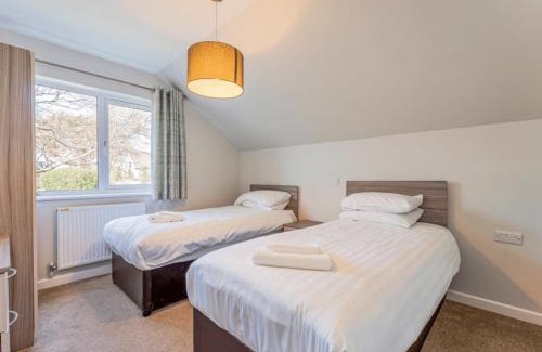 Woolacombe Villa | Golden Coast Leisure Park - Ocean Tide Villa 3 Q