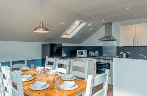 Woolacombe Villa | Golden Coast Leisure Park - Ocean Tide Villa Pets D