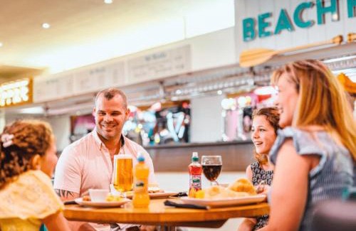 Woolacombe Villa | Golden Coast Leisure Park - Ocean Tide Villa 3 2