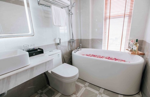 Co To Hotel | Golden Coto Hotel