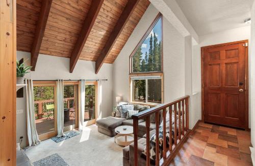 Crown House | Golden Crown by Great Western Lodging