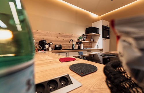 Postel Apartment | Golden Dove Luxury Apartment 4