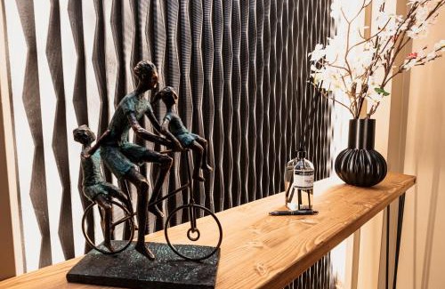 Etterbeek Apartment | Golden Dove Luxury Apartment