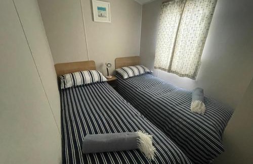 Par House | Golden Dunes Retreat, Dog-Friendly Stay at Par Sands Holiday Park, Cornwall