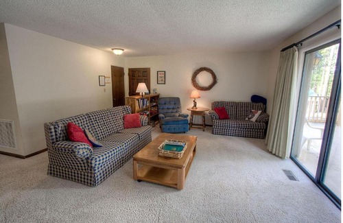 Montgomery Estates House | Golden Dust by Lake Tahoe Accommodations