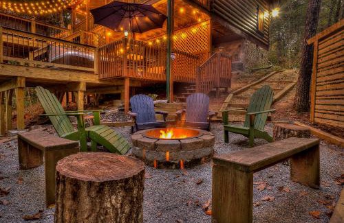 Blue Ridge House | Golden Eagle GA Cabin - Hot Tub, Firepit & Fast WiFi