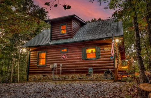 Blue Ridge House | Golden Eagle GA Cabin - Hot Tub, Firepit & Fast WiFi