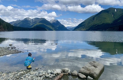 Maple Ridge House | Golden Ears Hideaway: Firepit/BBQ/ Kitchen/Laundry