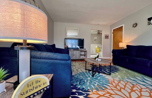 Westwood Apartment | Golden Escape 2 Bedroom Apartment 3