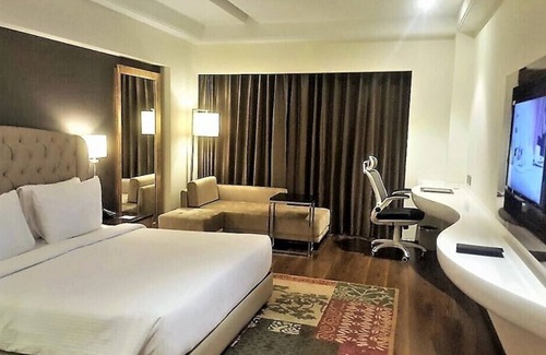 Faridabad Hotel | Golden Galaxy