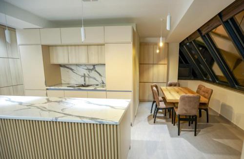 Veles Apartment | Golden Gish's apartments