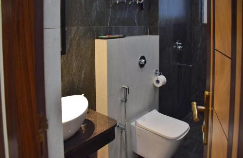 Malda Hotel | GOLDEN GLEAM RESORTS