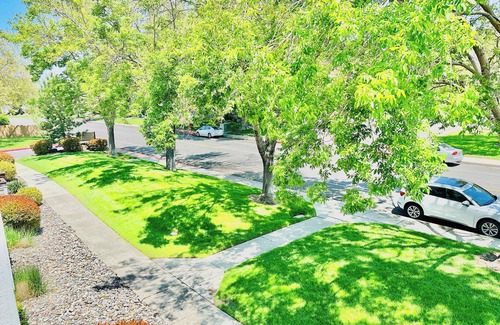 Reno/Tahoe Airport Apartment | Golden Horizon House