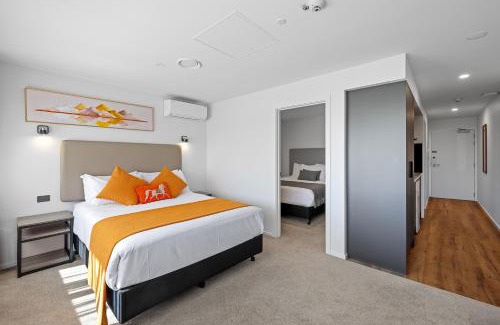 Riccarton Hotel | Golden Hotel