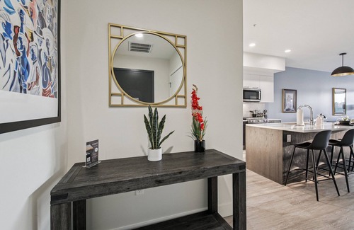 Highland Condo | Golden Hour Designer Loft | Espadin LoHi