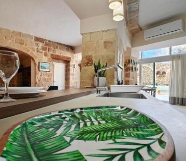Birkirkara House | Golden House
