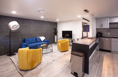 Tulsa Apartment | Golden Hurricane Haven