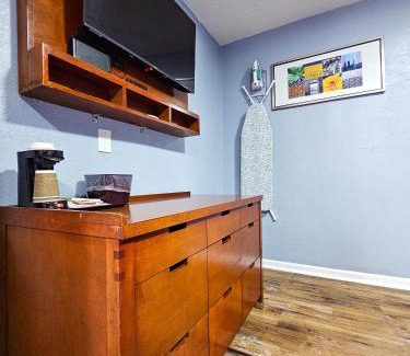 Seagoville Hotel | Golden Inn