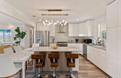 Brunswick House | Golden Isles Getaway -*ASK ABOUT SNOWBIRD SPECIALS*