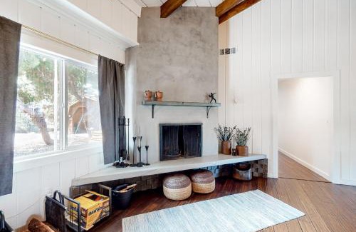 Idyllwild House | Golden Leaf Charmer